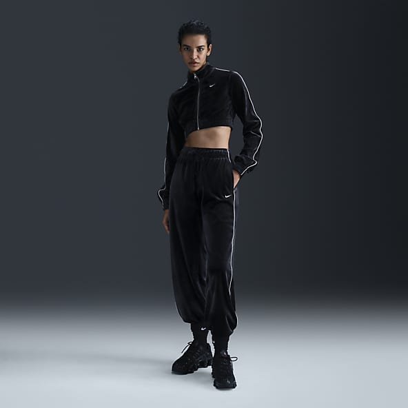 Women s Lifestyle Clothing. Nike CA